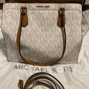 Michael Kors Large Signature Tote Cream/Brown